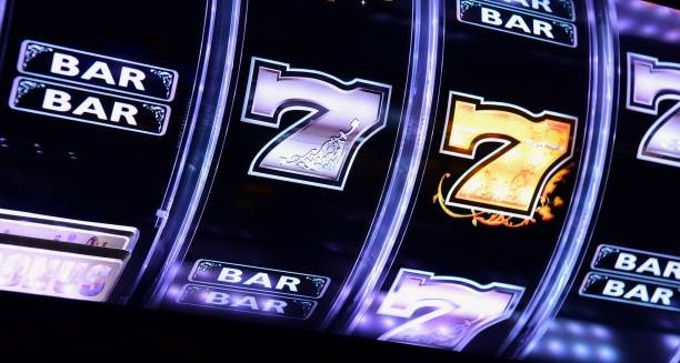 kenzototo88 1X2 betting interface showing match list, odds, and live score updates